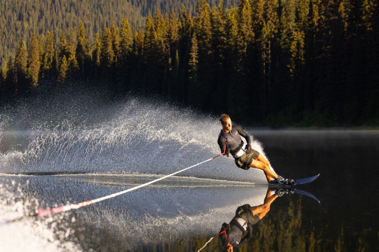 Calling all waterski enthusiasts